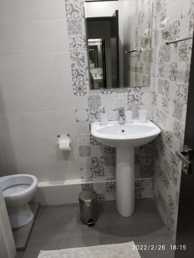 Hotel Paulina Falesti Ngoại thất bức ảnh